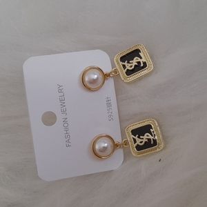Fashion jewellery woman's earings